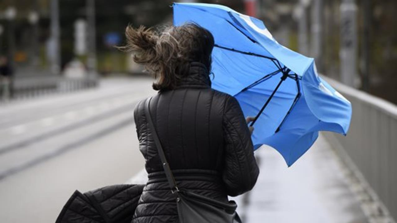 AVERTIZARE METEO! Se schimbă vremea: Administrația Națională de Meteorologie a emis o informare de ploi și vânt