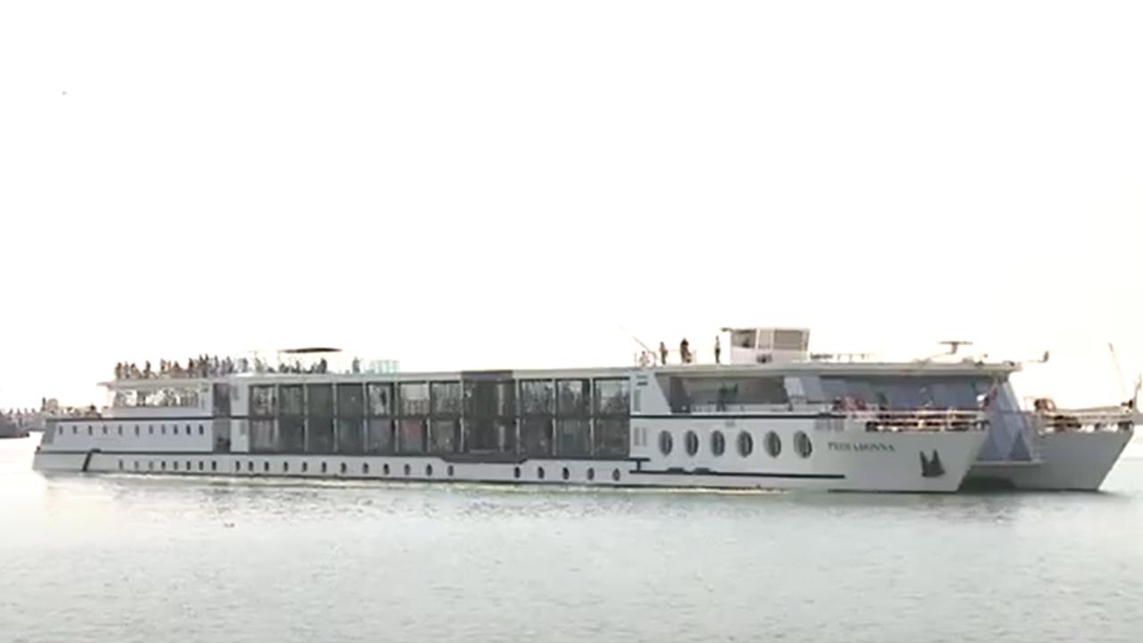 nava-primadonna-a-revenit-in-portul-constanta-peste-130-de-turisti-au-vizitat-atractiile-orasului