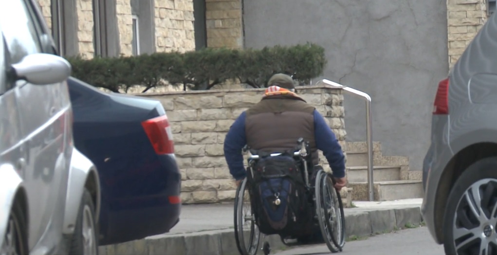 Se extinde dreptul la muncă pentru pensionarii de invaliditate